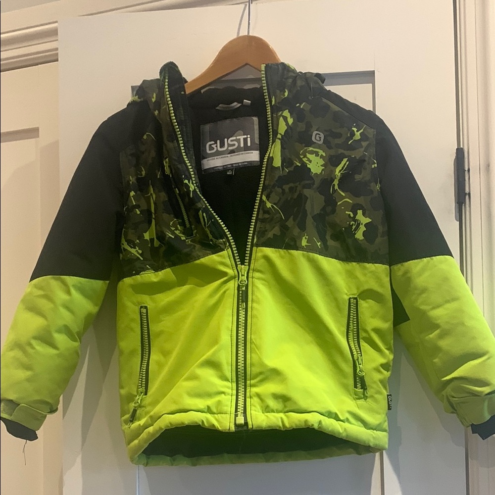 Gusti Green and Black Puffer Jacket Insulated for Cold Weather